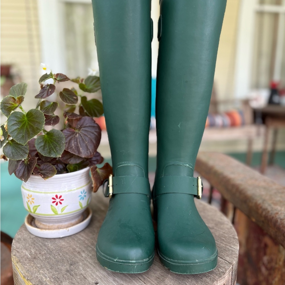 Steve Madden Green Rain Boots with Buckle